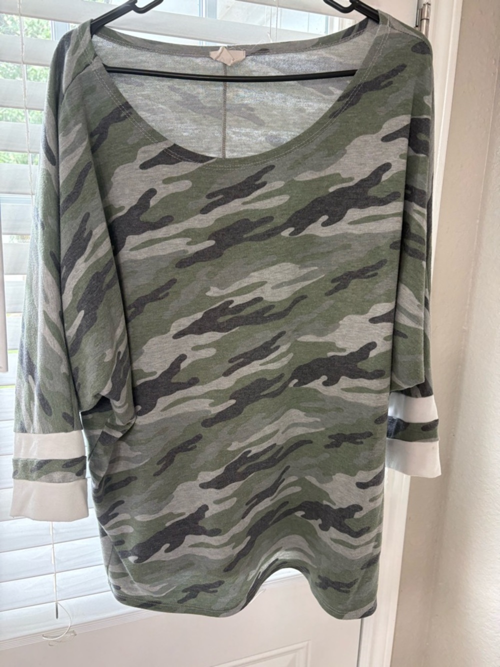 BiBi Gray Top with Pink Star Logo Tag